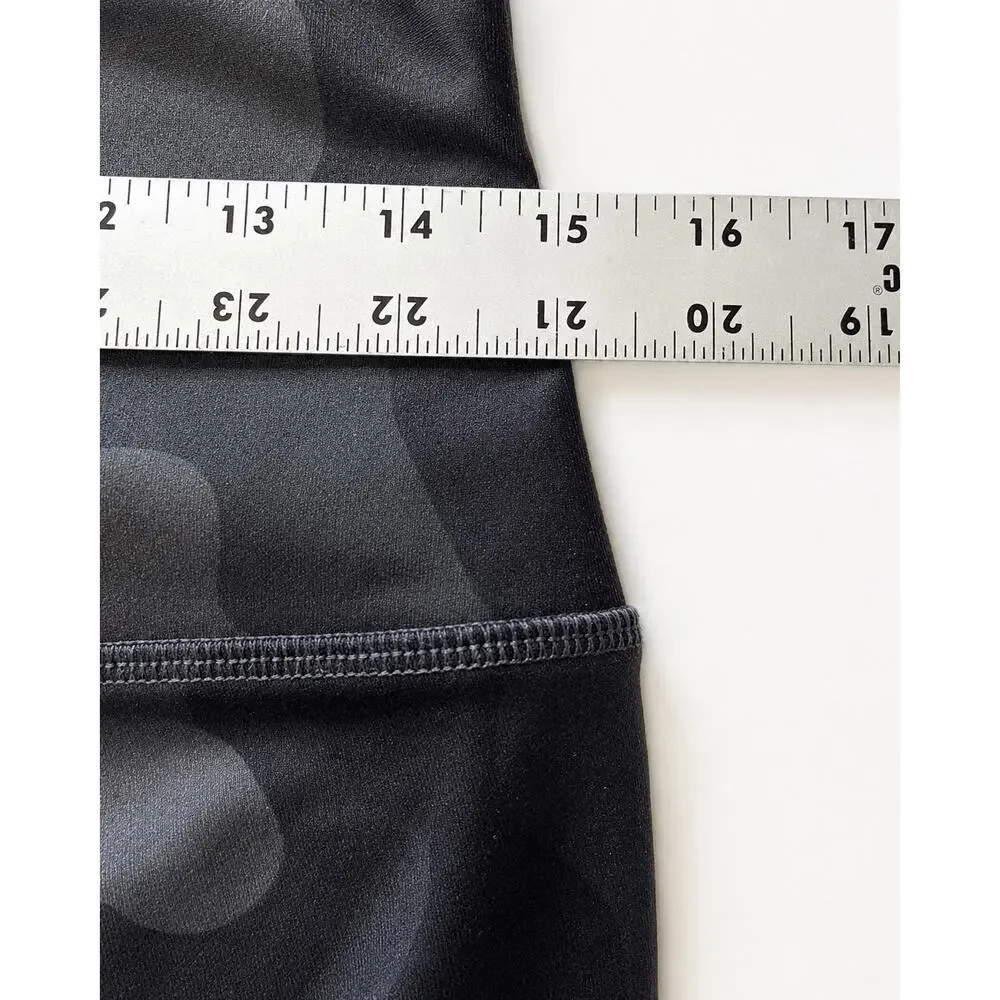 Alo Yoga Airbrush Capri Leggings Women’s Size Not Marked Black Camo Pilatescore